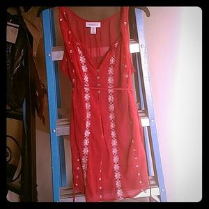 Super cute, breezy sleeveless blouse